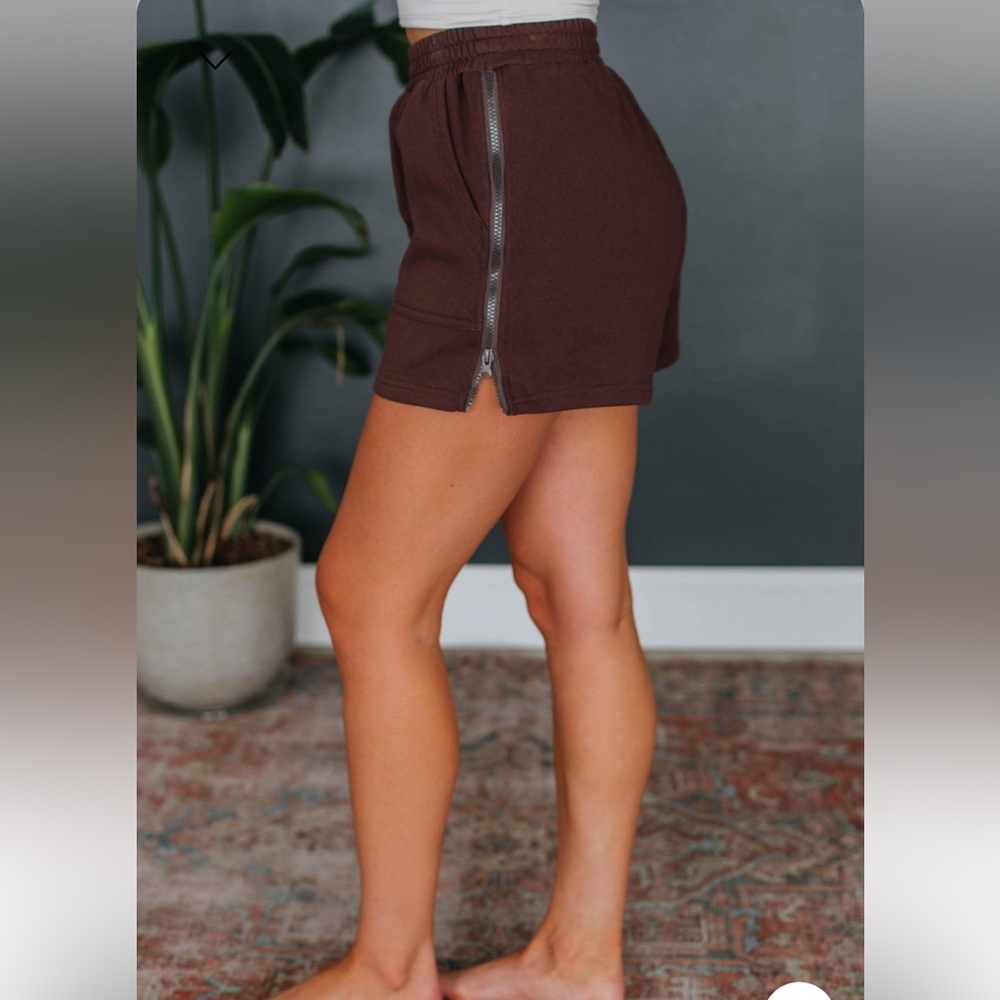 NWT!‎ Women’s Papermoon Side Zip Lounge Shorts-Size M